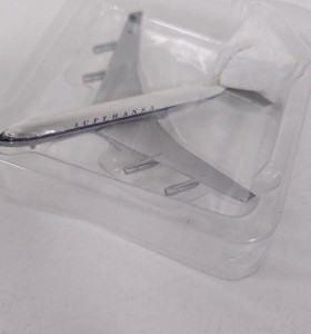 1-1-251628-1-Bebé y juguetes maqueta lufthansa boeing 707-300 1:500 2