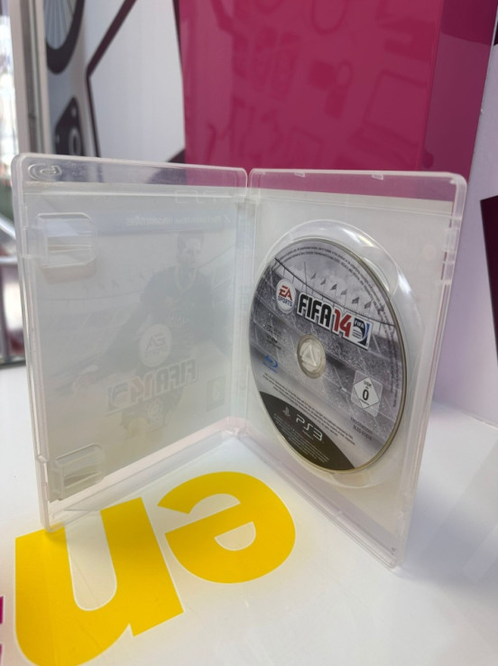 9-9-72513-3-Videojuego PS3 FIFA 14