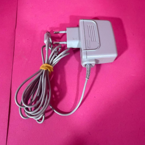 8-8-68702-3-Nintendo Ds XL