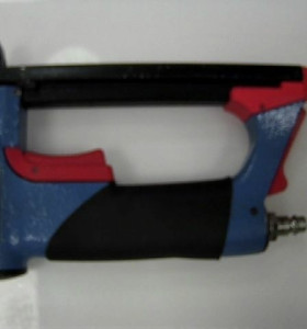 6-6-163646-1-Clavadora Neumatica Bea 2