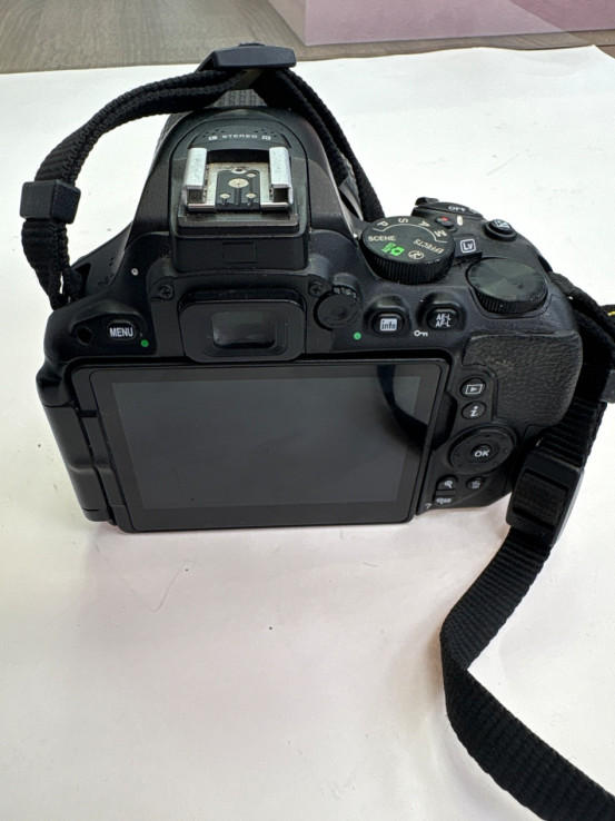 1-1-261549-3-Cámara Digital Réflex Nikon D5500 Objetivo 18-140 Vr 