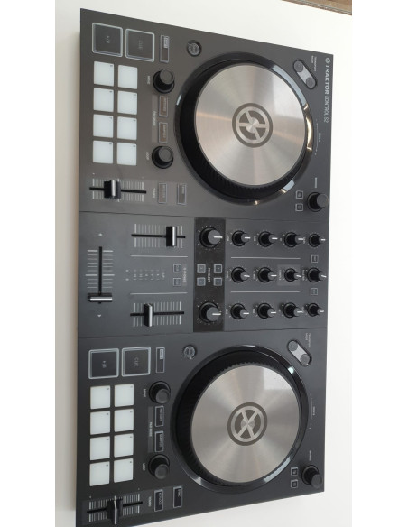 1-1-254118-1-Controlador Traktor S2 Mk3 Negra