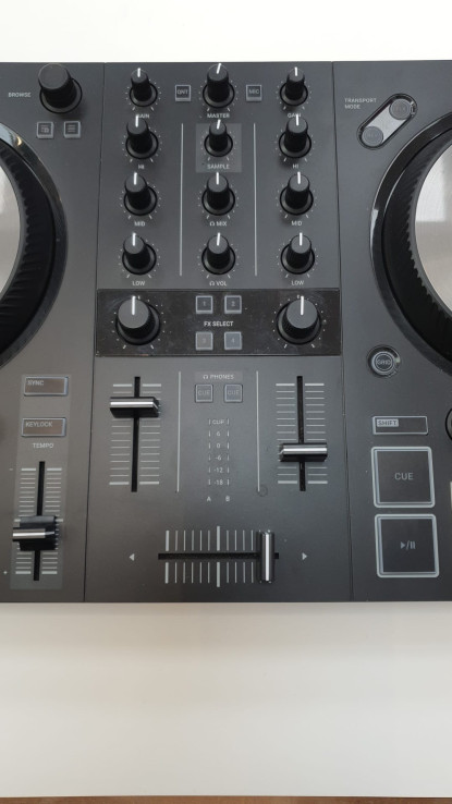 1-1-254118-4-Controlador Traktor S2 Mk3 Negra