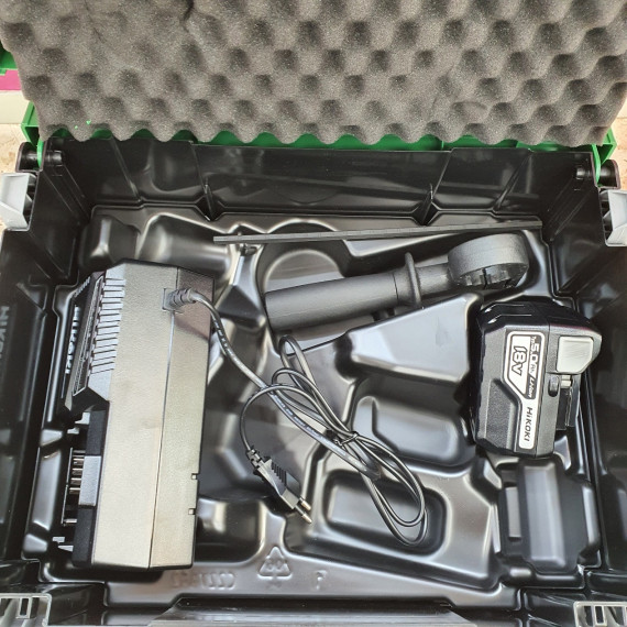 1-1-259821-3-Martillo A Bateria Hikoki DH 18DPA 230V 2 Baterias (Sin Uso)