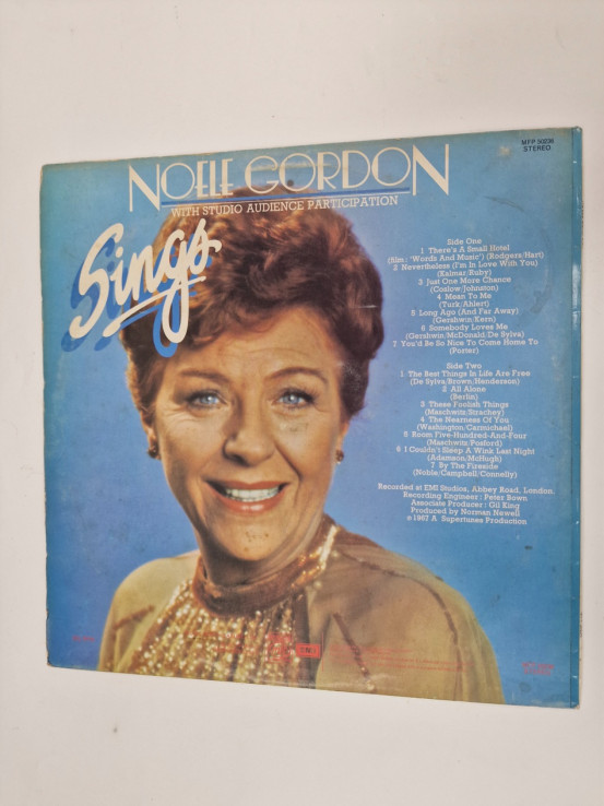 1-1-262387-2-noele gordon