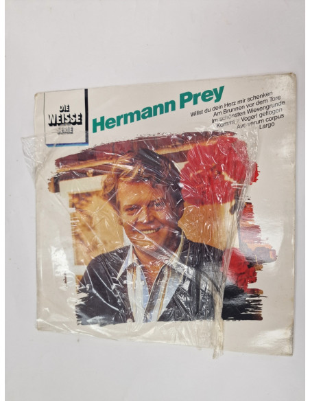 1-1-262394-1-Herman prey 