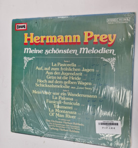 1-1-262399-1-Hermann prey 