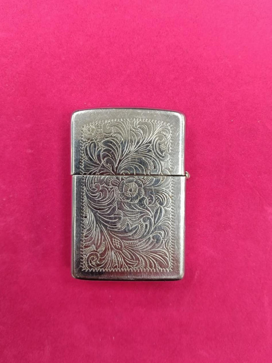 6-6-160169-2-Encendedor ZIPPO