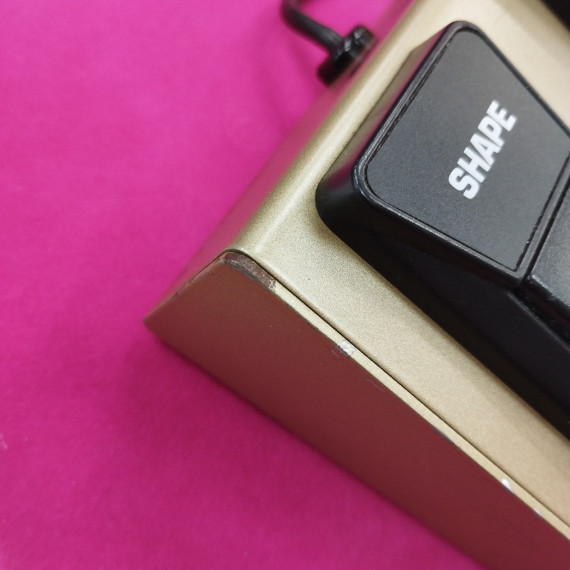 6-6-163730-4-Pedal Efectos Behringer FS 112 T