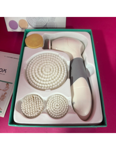 8-8-72714-2-Baño Cepillo Facial FB100