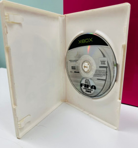 9-9-61600-1-Videojuego Xbox Clasica FIFA 2004 2