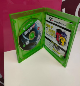 9-9-71692-1-Videojuego Xbox One Moto GP 15 2