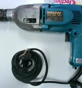 9-9-52428-1-Taladro Makita hp2010n 750w