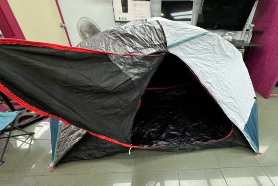 9-9-60568-2-Tienda Campaña Quechua Fresh Black 2 seconds 2 Personas