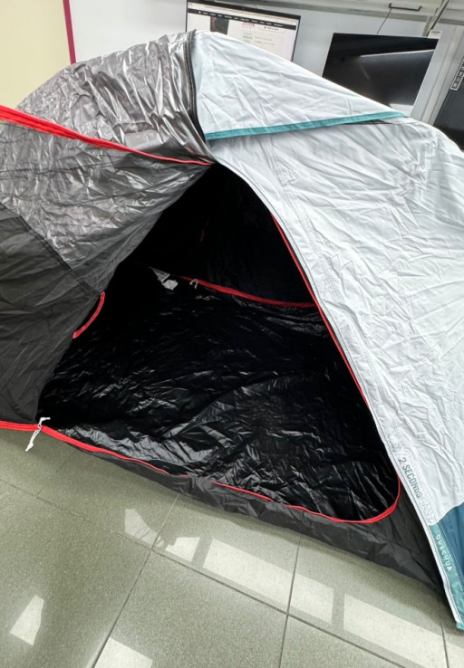 9-9-60568-4-Tienda Campaña Quechua Fresh Black 2 seconds 2 Personas