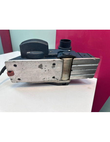9-9-67740-4-Cepillo Eléctrico Bosch Gho 26-82