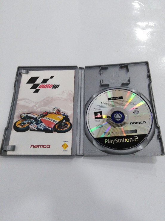 9-2-110121-2-Videojuego ps2 moto gp