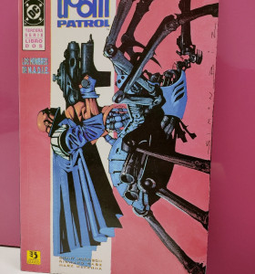 9-9-46570-2-Cómic Doom Patrol tercera serie libro 2