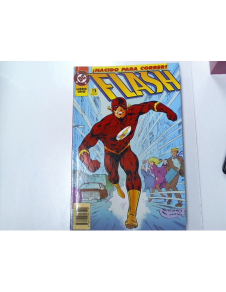 9-9-48277-1-Cómic Flash nacido para correr 1