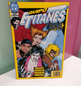 9-9-48717-1-Cómic Equipo Titanes Origines Secretos