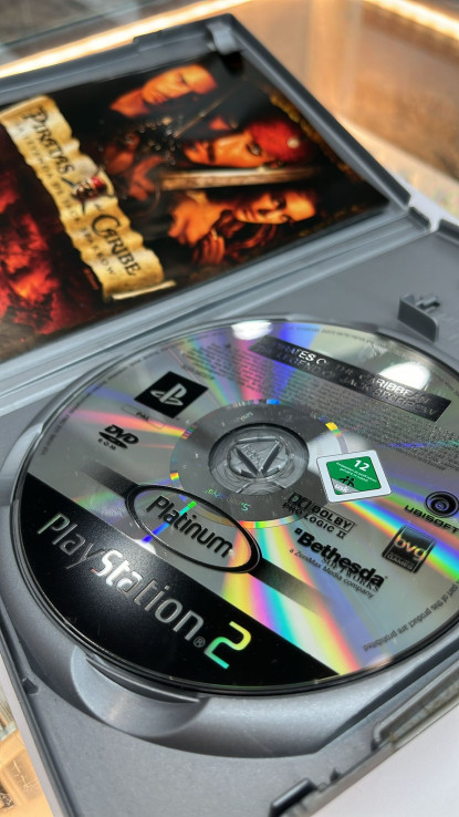 9-9-58659-2-Videojuego PS2 Piratas del caribe la leyenda de jack sparrow