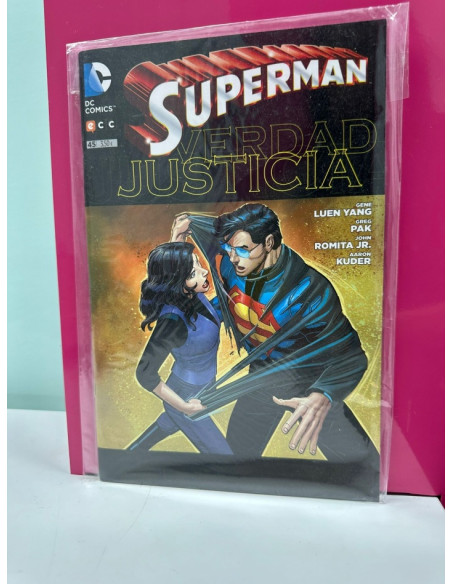 9-9-47869-1-Cómic Superman Verdad justicia n.45