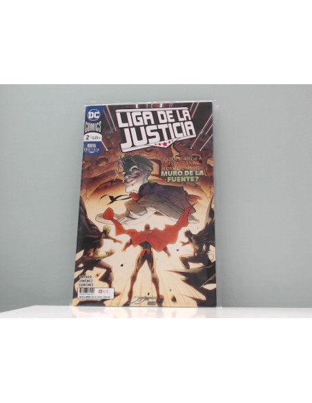9-9-47892-1-Cómic Liga de la justicia: Quién se atreve a desentrañar los secretos del muro de la fuente n.2