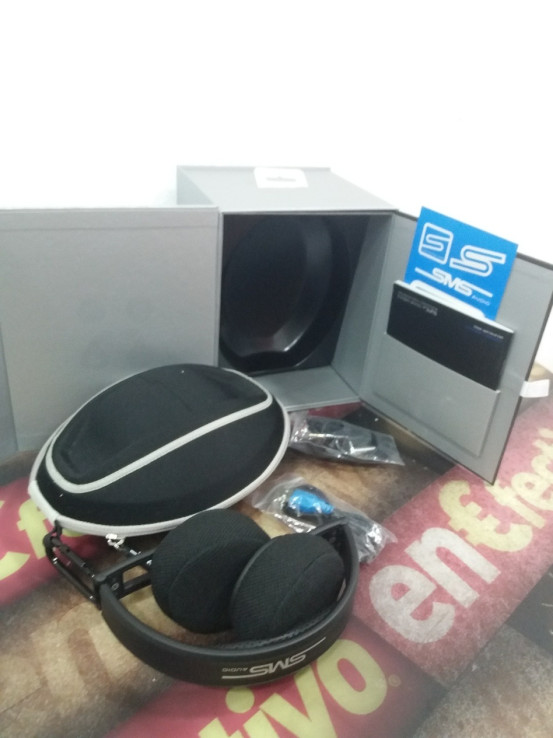 9-2-99825-1-auriculares Sync. SMS Audio by