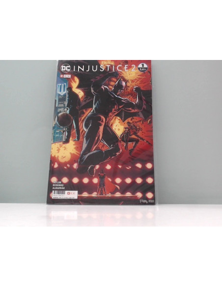 9-9-47922-1-Cómic Injustice 2 n.1