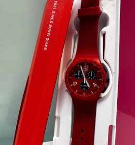 9-9-63435-2-Reloj pulsera premium caballero Swatch PRIMARILY RED SUSR407 