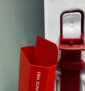 9-9-63435-2-Reloj pulsera premium caballero Swatch PRIMARILY RED SUSR407  2
