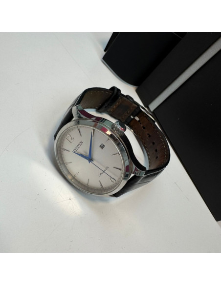 9-9-67684-3-Reloj Pulsera Premium Caballero Citizen NJ0110-18A