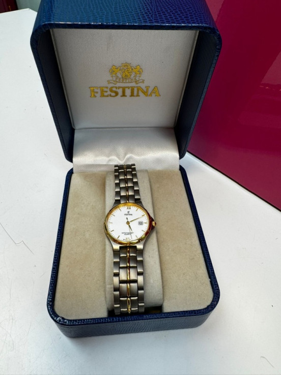 9-9-70902-1-Reloj Pulsera Señora Festina F8872