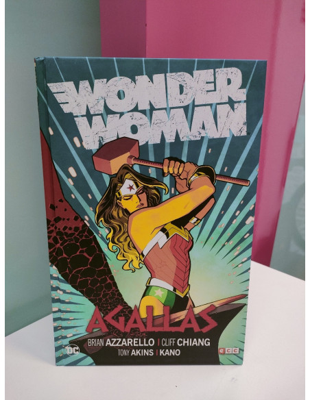 9-9-48781-1-Cómic Wonder Woman Agallas