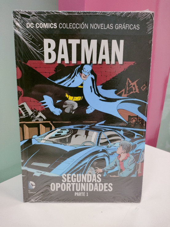 9-9-48785-1-Cómic Batman Segundas oportunidades Parte 1