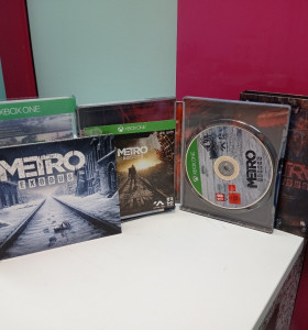 9-9-65841-1-Videojuego Xbox One Metro Exodu Aurora Limited Edition
