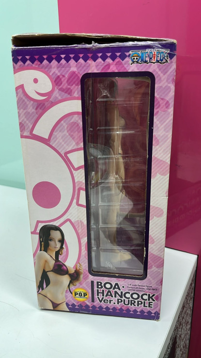 9-9-60701-4-Figura Acción Boa Hancoock Ver Puple