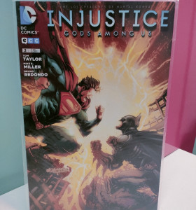 9-9-49687-1-Cómic Injustice gods among us (2)