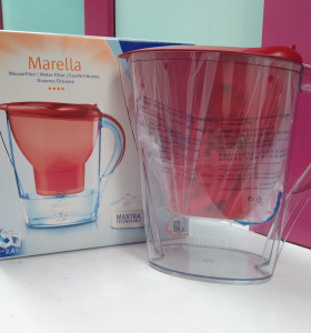 9-9-53089-1-Jarra Purificadora BRITA Jarra Marella azul 2,4L (sin uso)