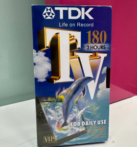 9-9-56633-1-VHS virgen 180 3horas 