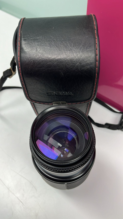 9-9-59115-3-Objetivo Sigma 75-300mm 1:4.5-5.6