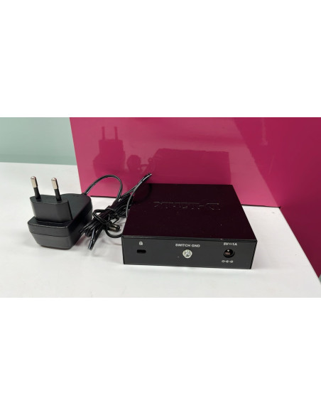 9-9-61154-1-Periféricos D-Link DGS-105 Switch 5 Puertos 10 100 1000Mbps