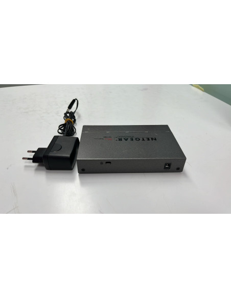 9-9-63579-1-Informática Netgear Plus Switch