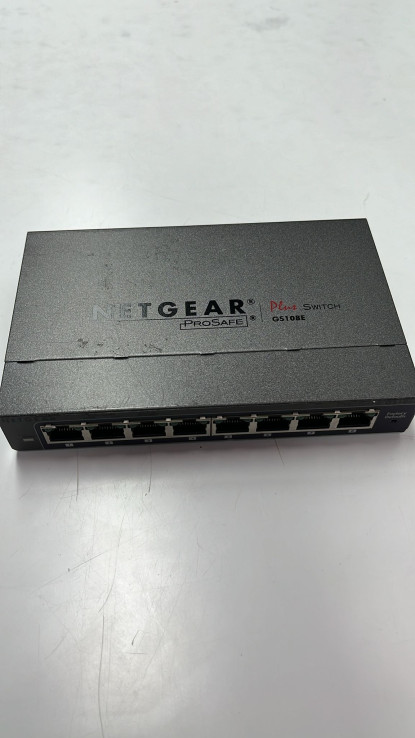 9-9-63579-2-Informática Netgear Plus Switch