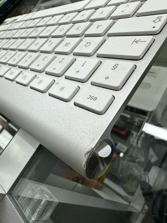 9-9-63592-3-Teclado alfanumérico apple A1314 