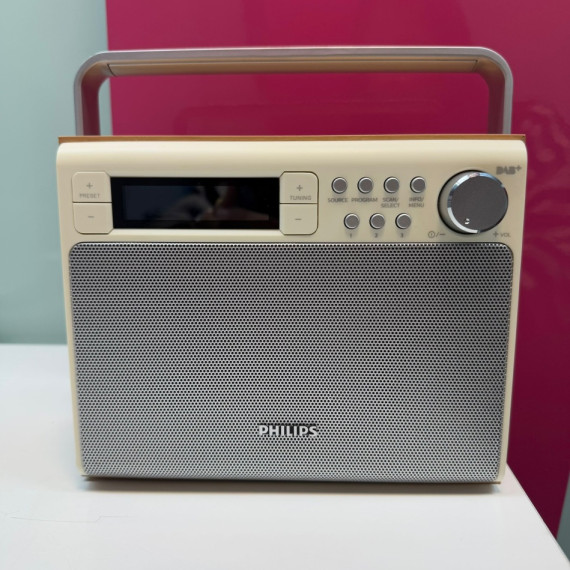 9-9-68490-2-Radio Portátil Philips Ae5020 12