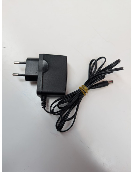 9-9-68864-3-Hub Tp Link Sg1005d