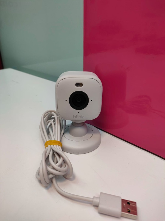 9-9-70145-2-Webcam Blink G8y2-xs01-4203-01br