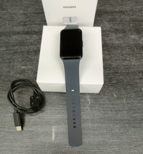 9-9-70380-3-Smartwatch samsung galaxy fit3