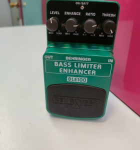 9-9-70501-1-Pedal Multiefectos De Guitarra Bass Limiter Enhancer Ble100 2